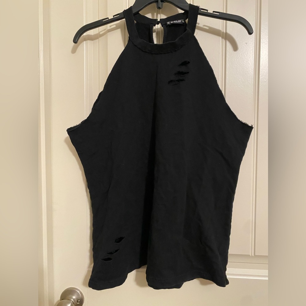 Cutt out sweater tank